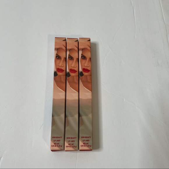 KKW red 2 lip liner NWT - Picture 7 of 7